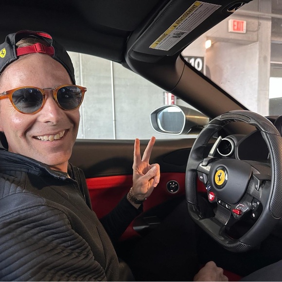 Meet your Posher, Bob - Picture 3 of 7